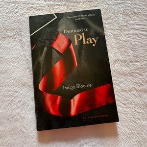 Destined to Play by Indigo Bloome - Paperback